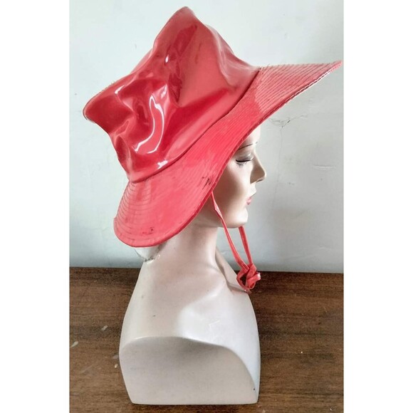 1960s Vintage Mod Red Vinyl Floppy Brim Hat - Picture 3 of 4